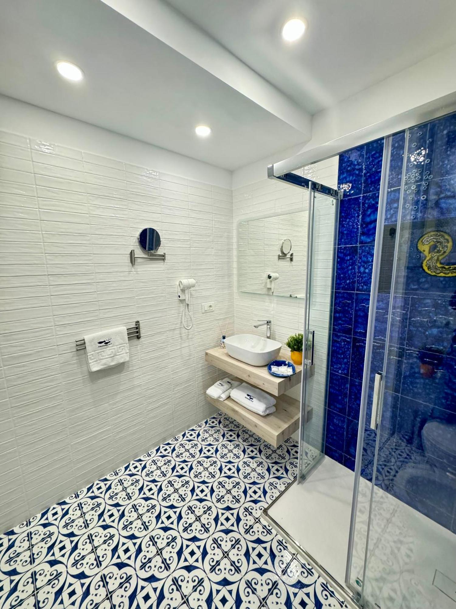 Panoramic Flat Amalfi Coast - Sea View 1 Lägenhet Vietri Exteriör bild