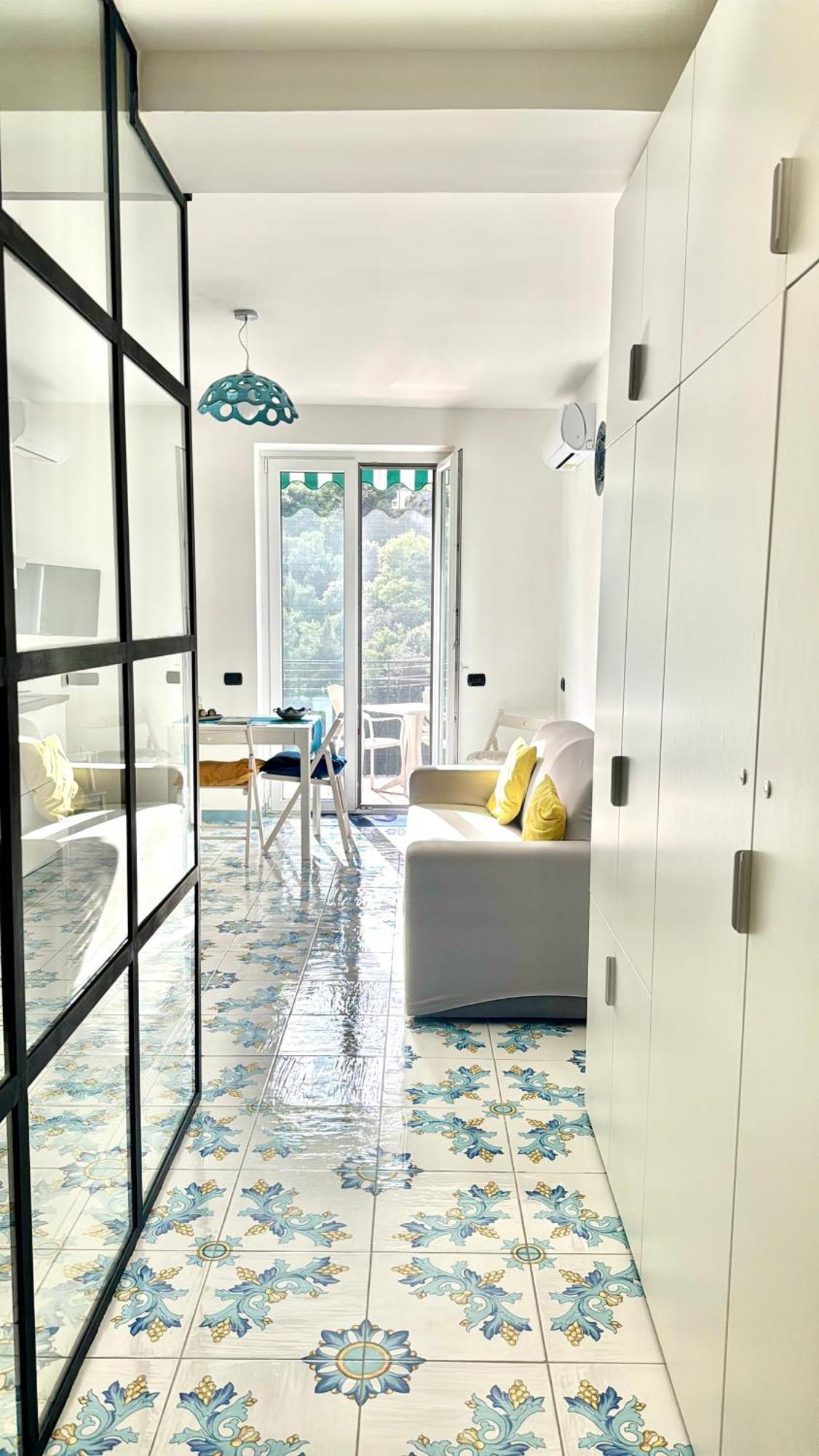 Panoramic Flat Amalfi Coast - Sea View 1 Lägenhet Vietri Exteriör bild
