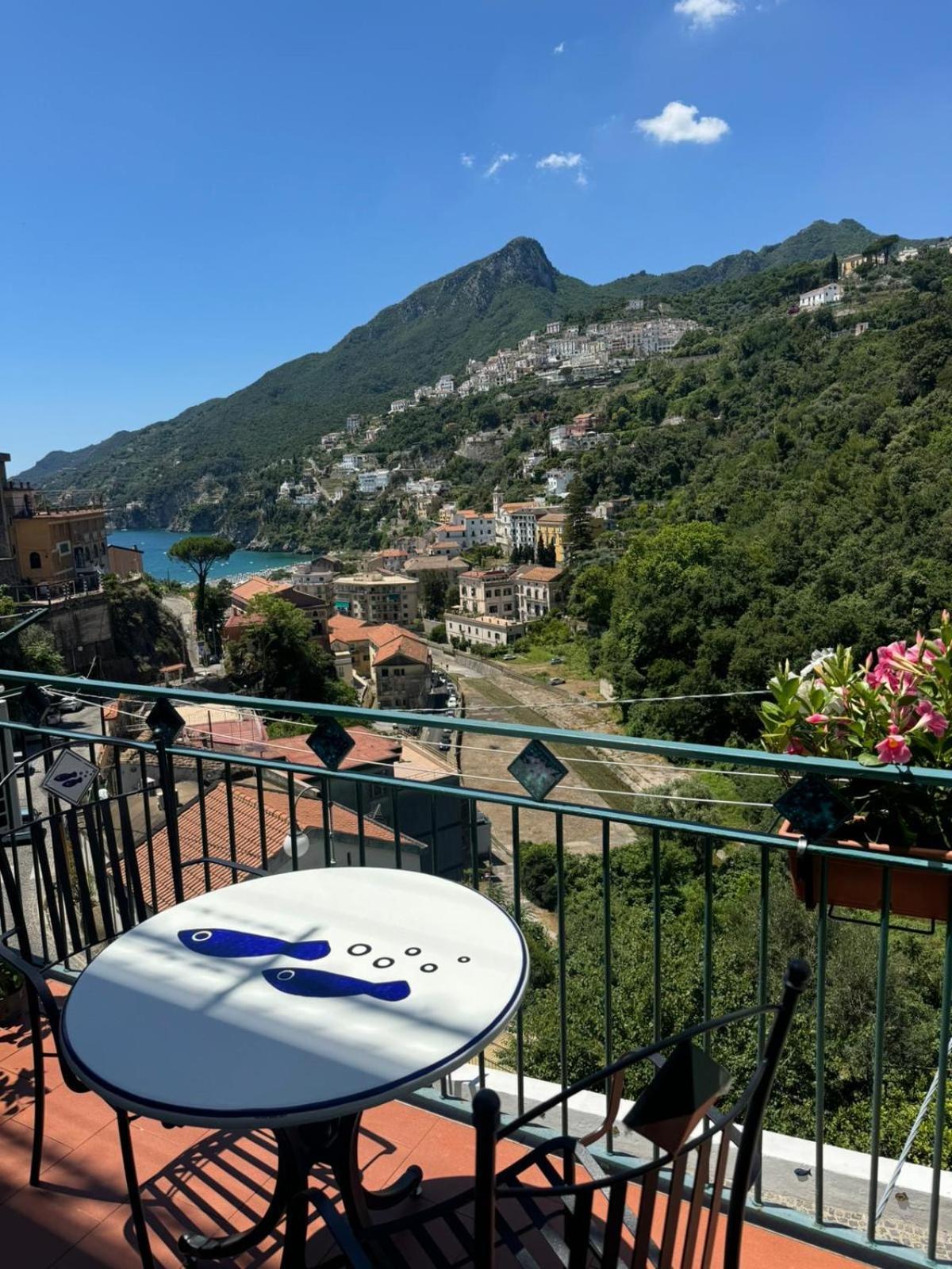 Panoramic Flat Amalfi Coast - Sea View 1 Lägenhet Vietri Exteriör bild