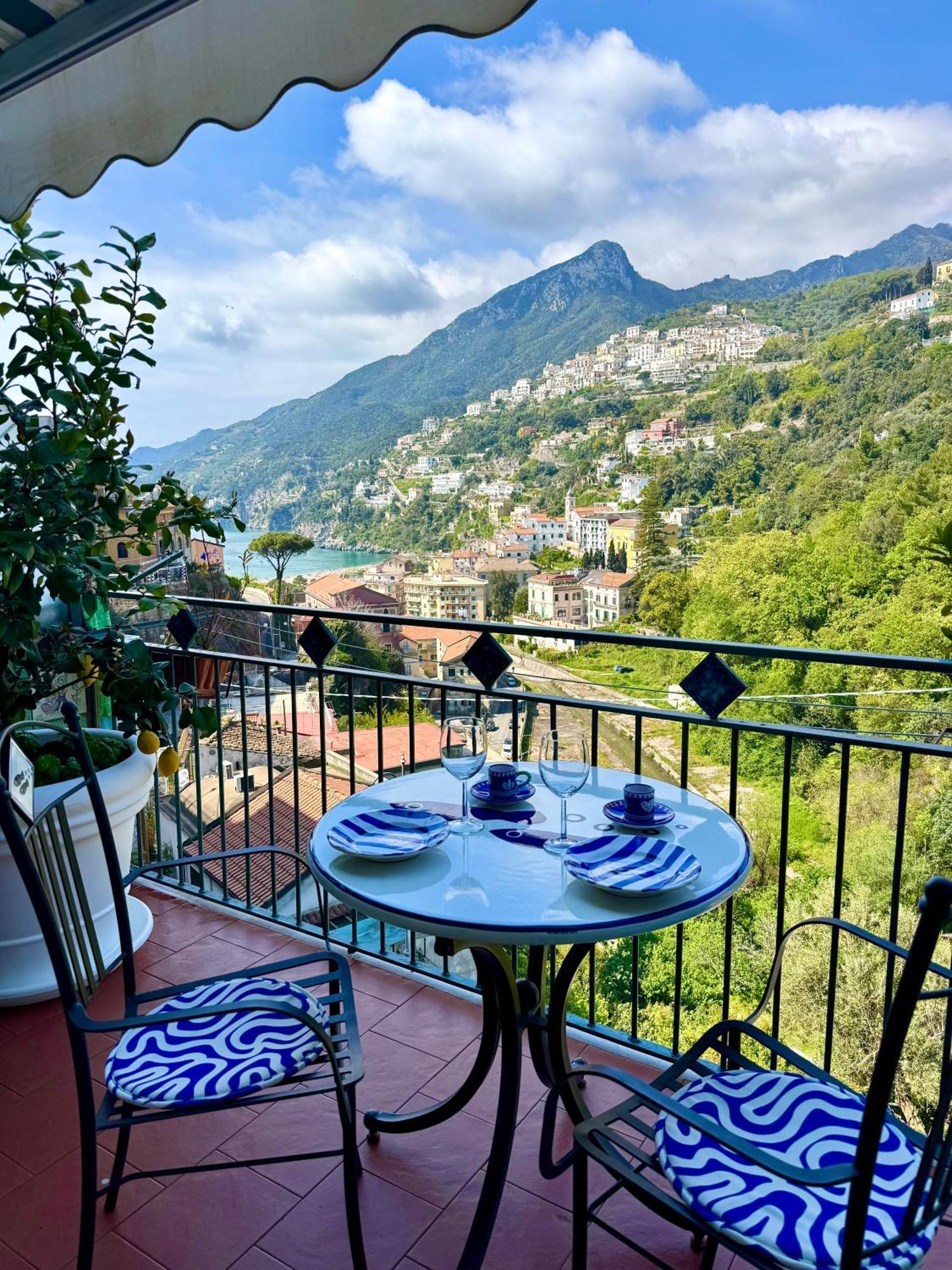 Panoramic Flat Amalfi Coast - Sea View 1 Lägenhet Vietri Exteriör bild
